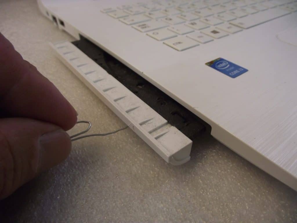 Ajouter un deuxième disque dur dans son ordinateur portable, tutoriel sospc