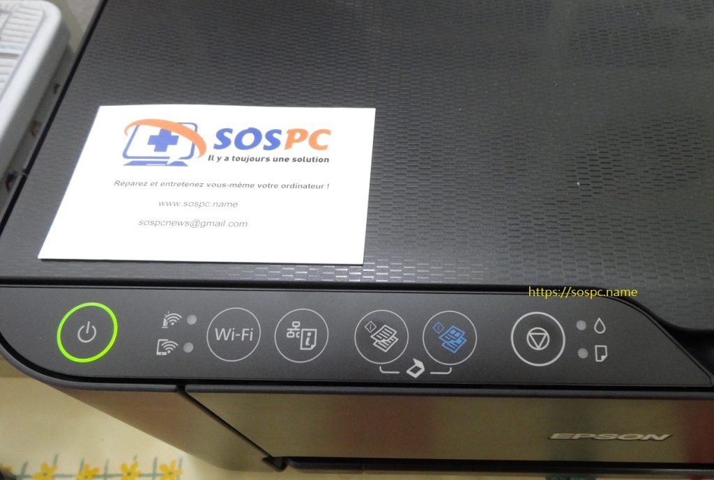 Une imprimante Epson EcoTank avec réservoirs d'encre avis